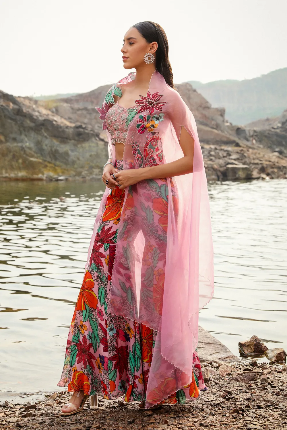 BAGEECHA PINK GHARARA SET