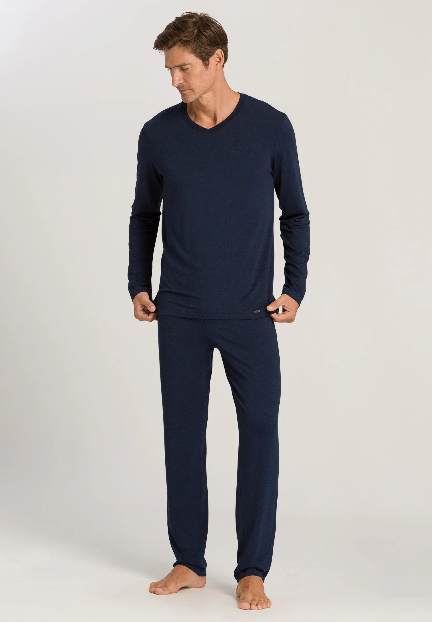 Casuals V-Neck Top | Deep Navy 75036-1610