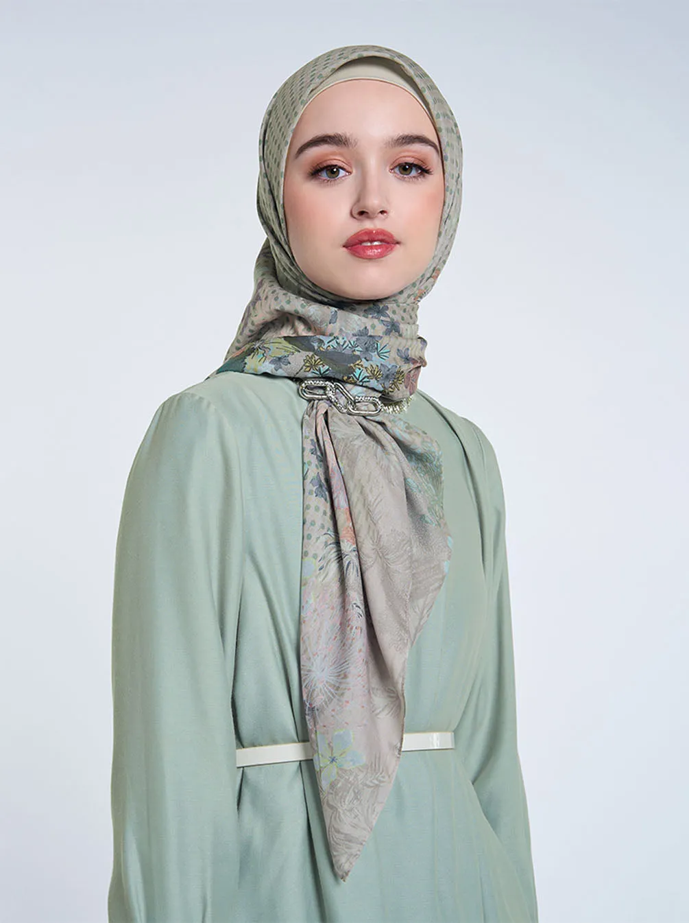 CEDARRA SIGNATURE SCARF DUSTY SAGE