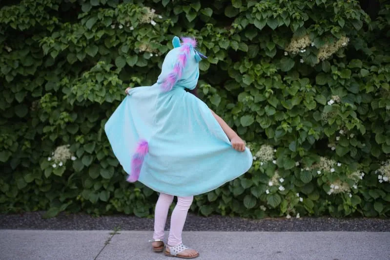 Great Pretenders - Reversible Unicorn Dragon Cape - Size 5-6