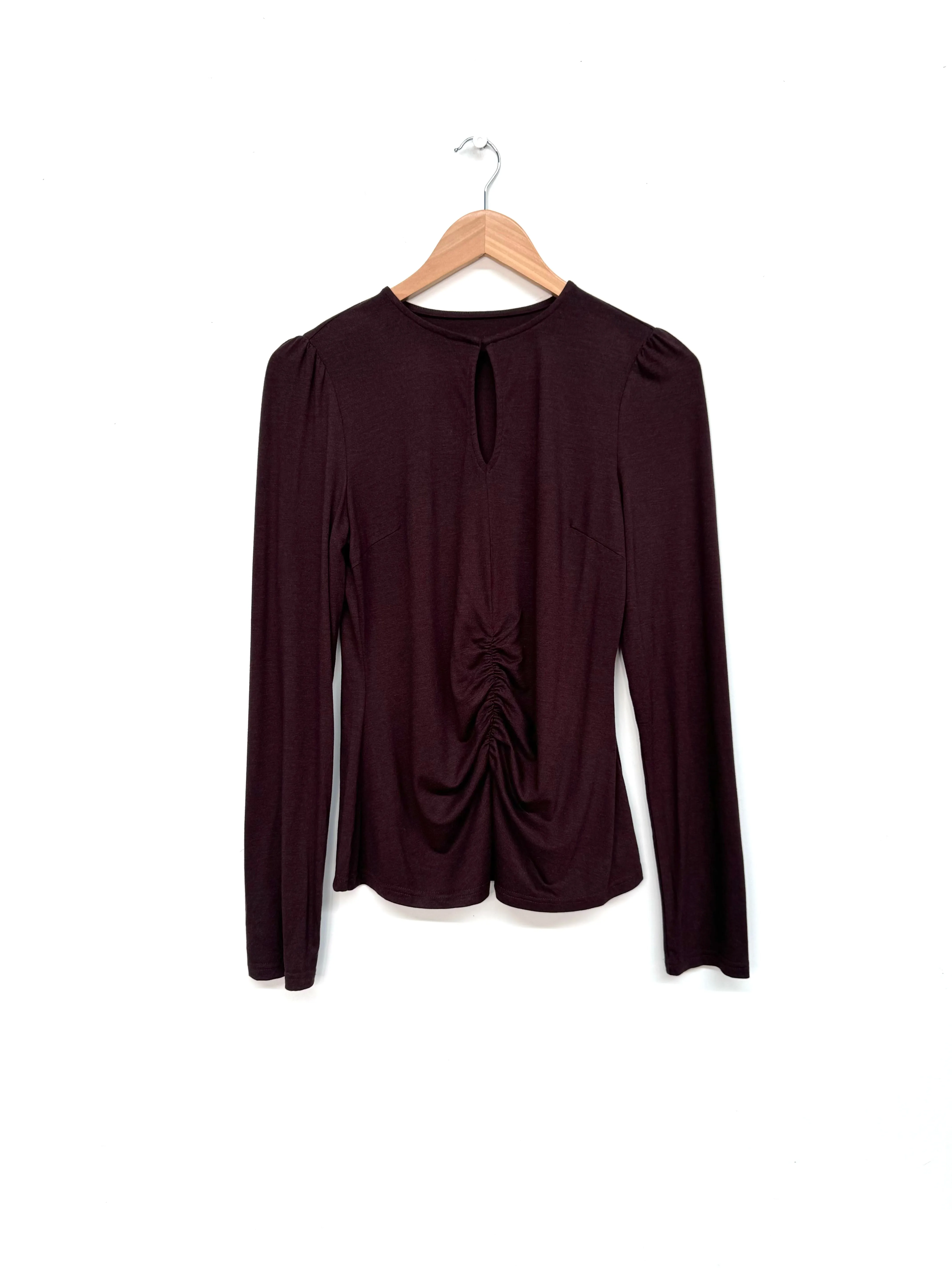 Keyhole Top