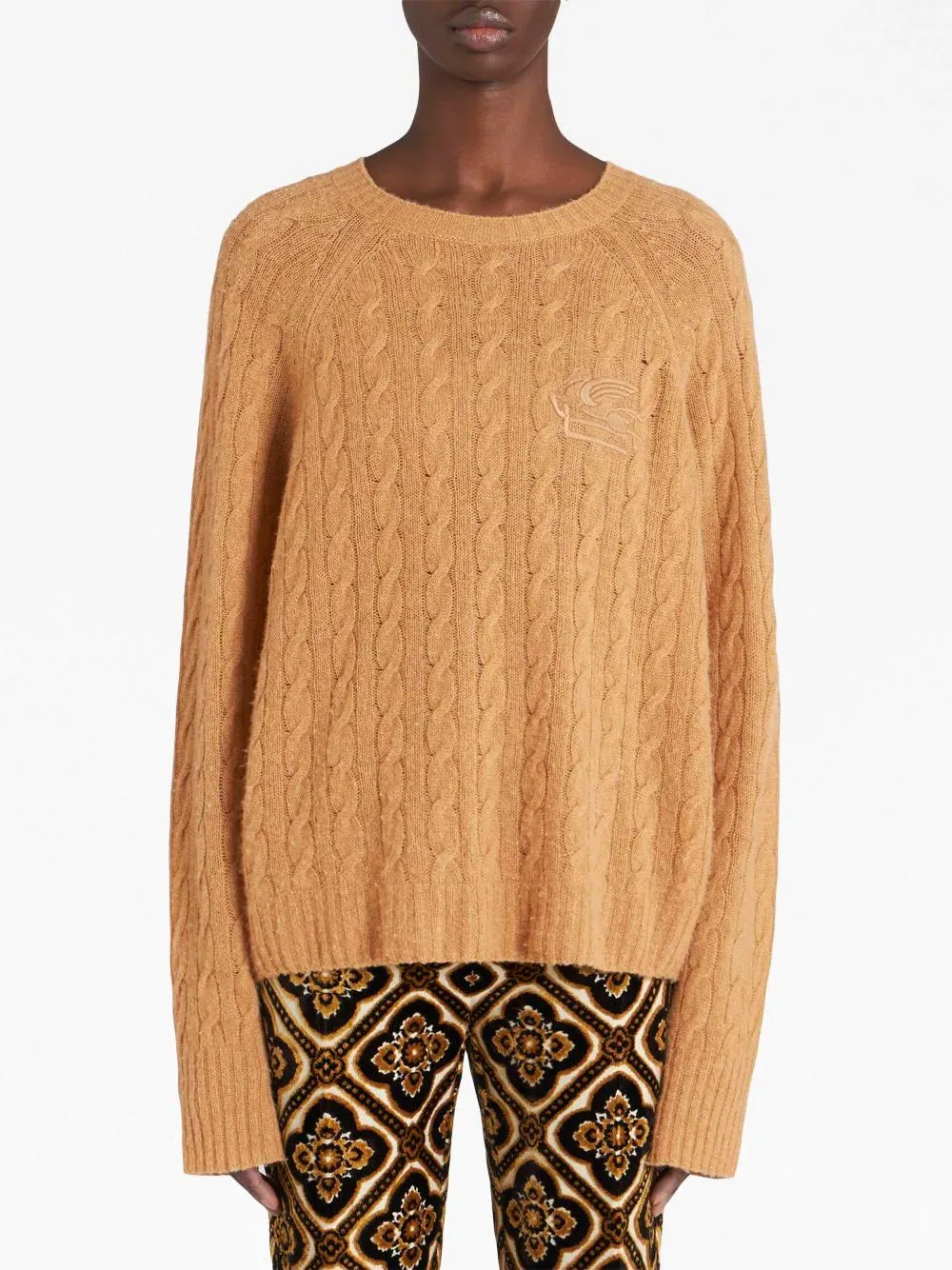 Logo-embroidered cable-knit jumper