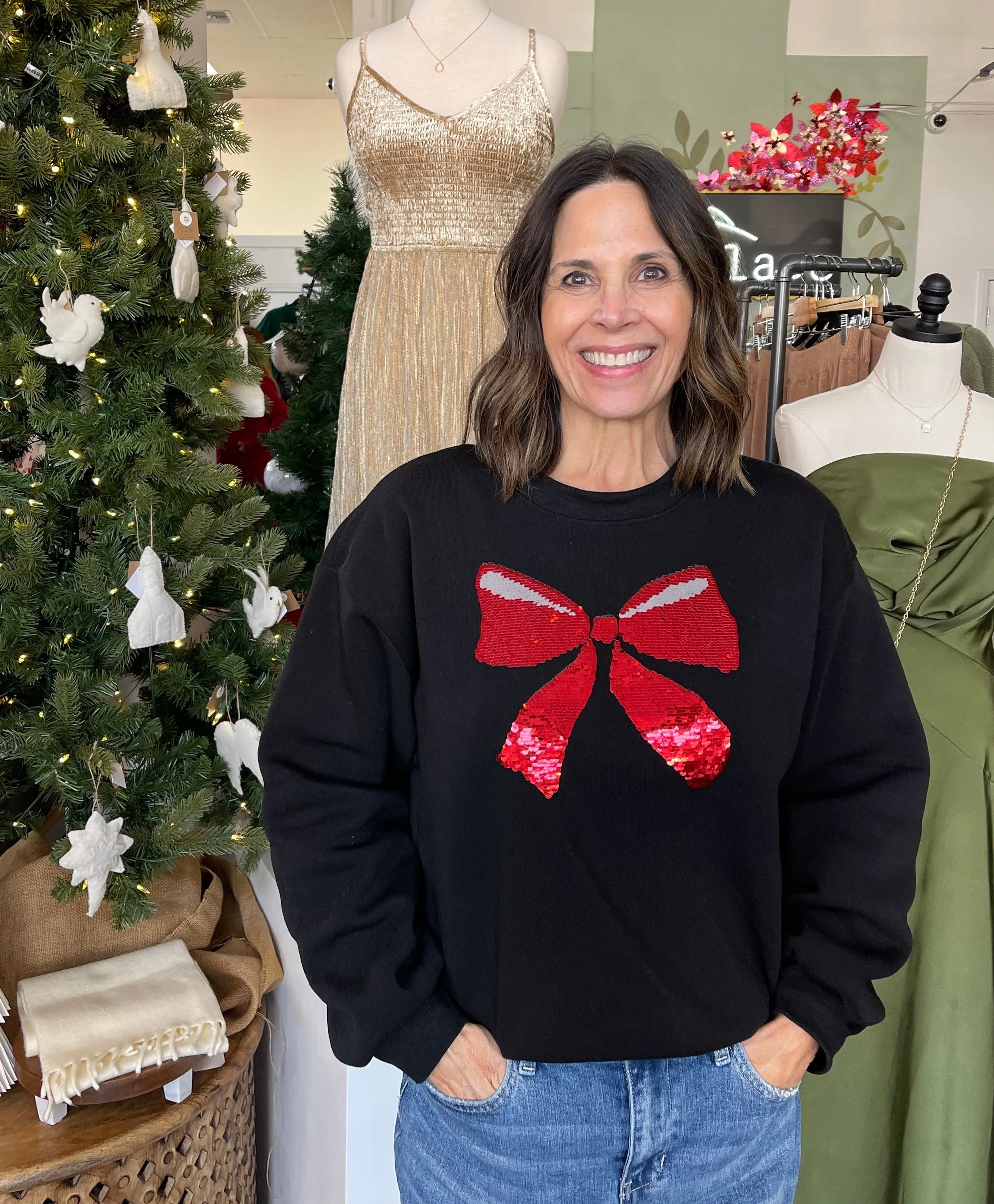 Oversized Sequin Heart Sweatshirt in Black