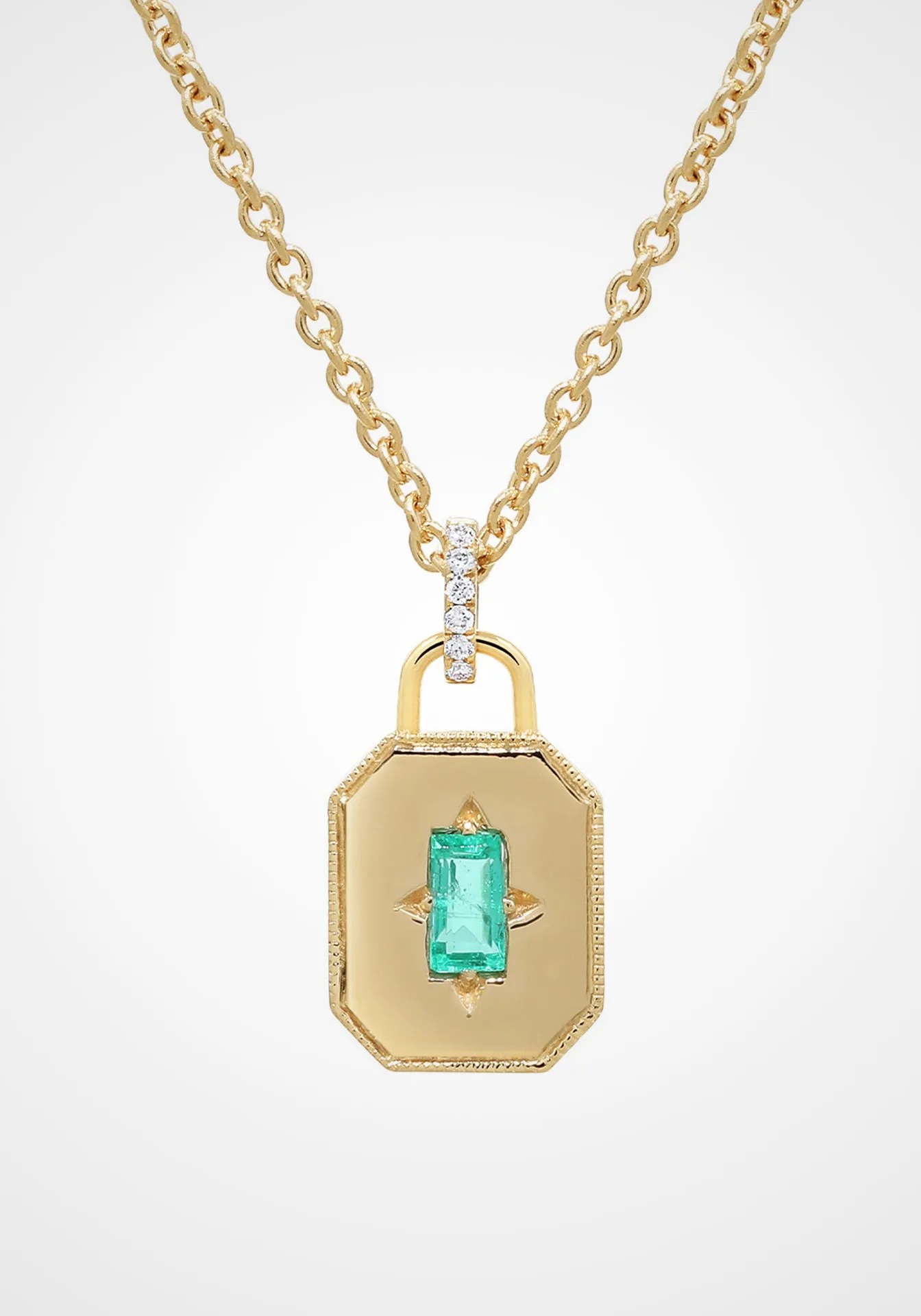 Spade Warisan Minor, 18K Yellow Gold   Emerald Pendant