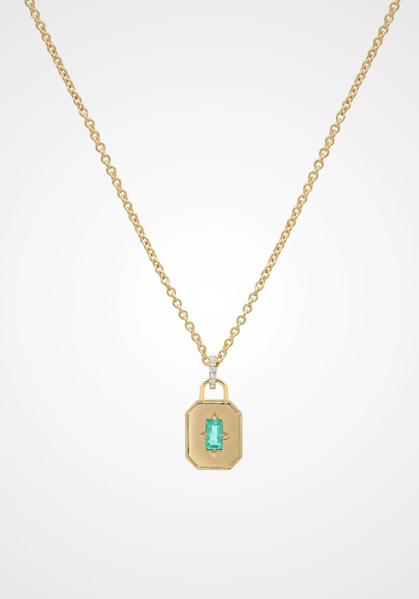 Spade Warisan Minor, 18K Yellow Gold   Emerald Pendant